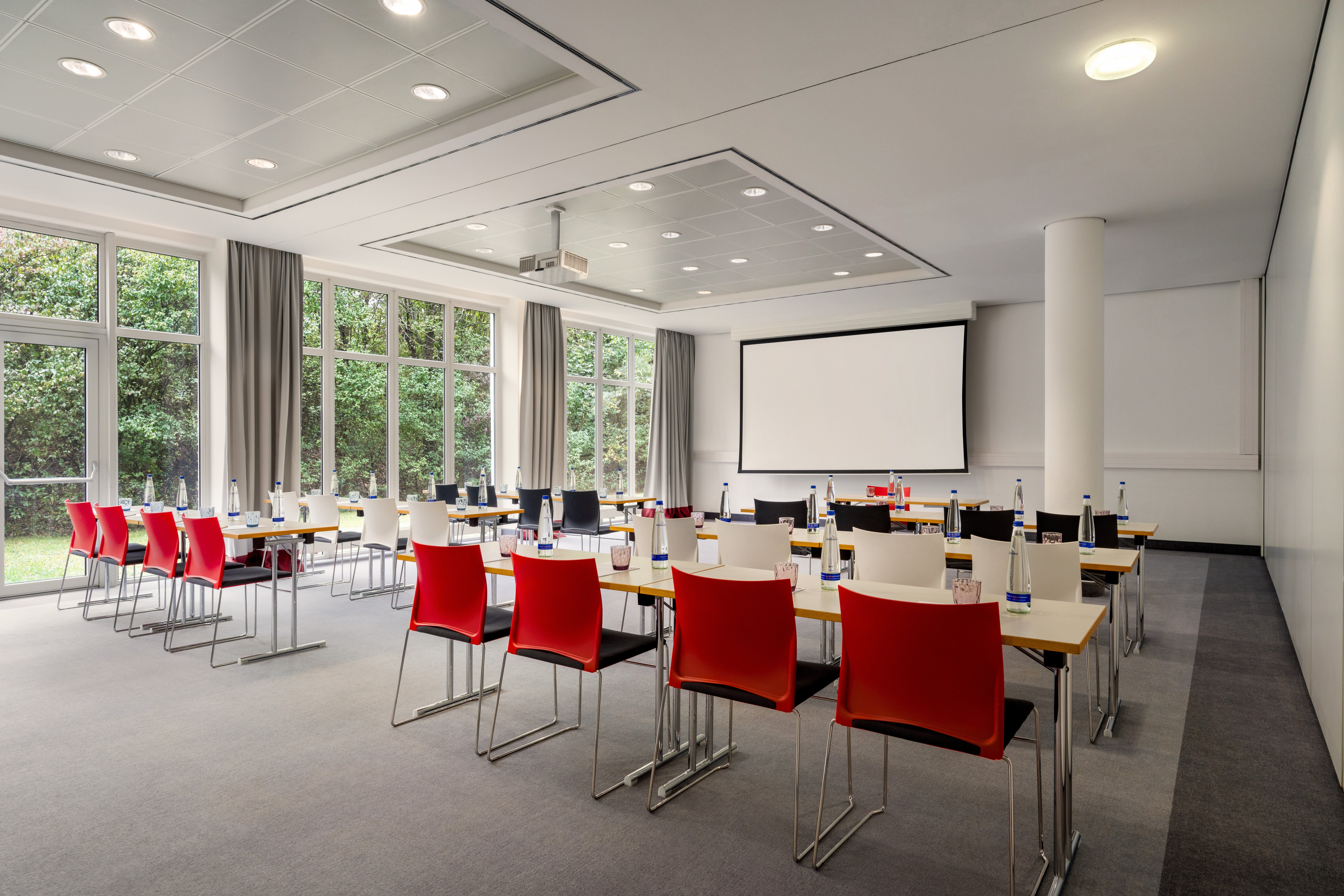 Vienna_House_Easy_by_Wyndham_Landsberg_Meeting_Room