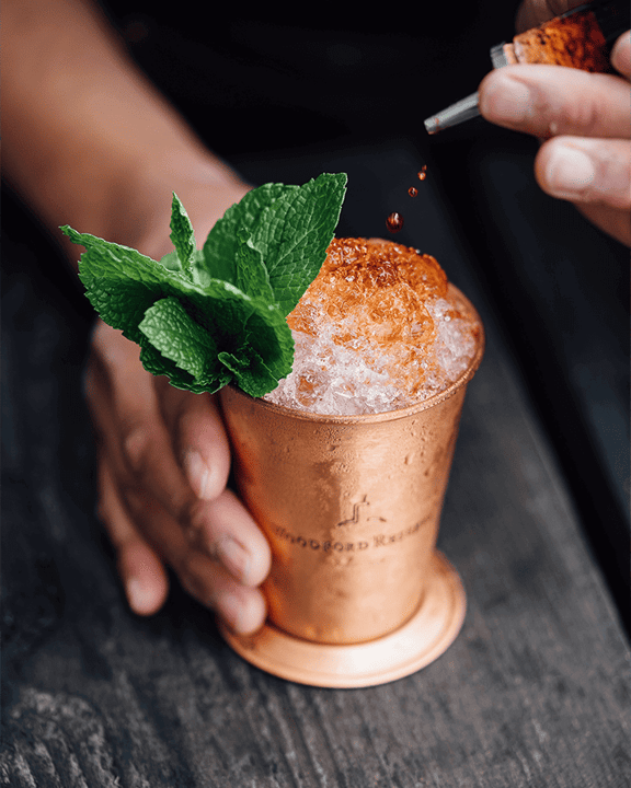 Breakfast & Bar